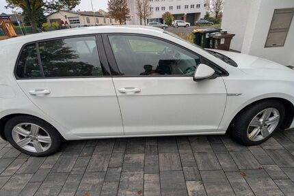 VW Golf 151.000 km 11.100 € Fuldatal 34233