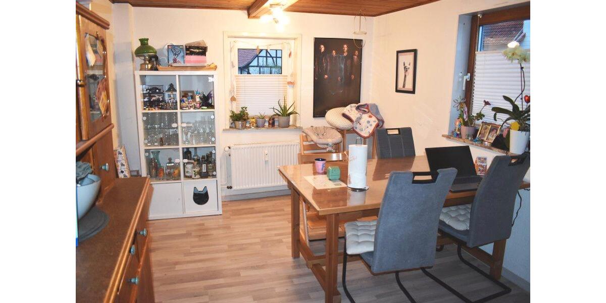 Etagenwohnung Rosdorf - 6 Zimmer, 127 m&sup2;, 1.050&euro; | Angebot:26420468