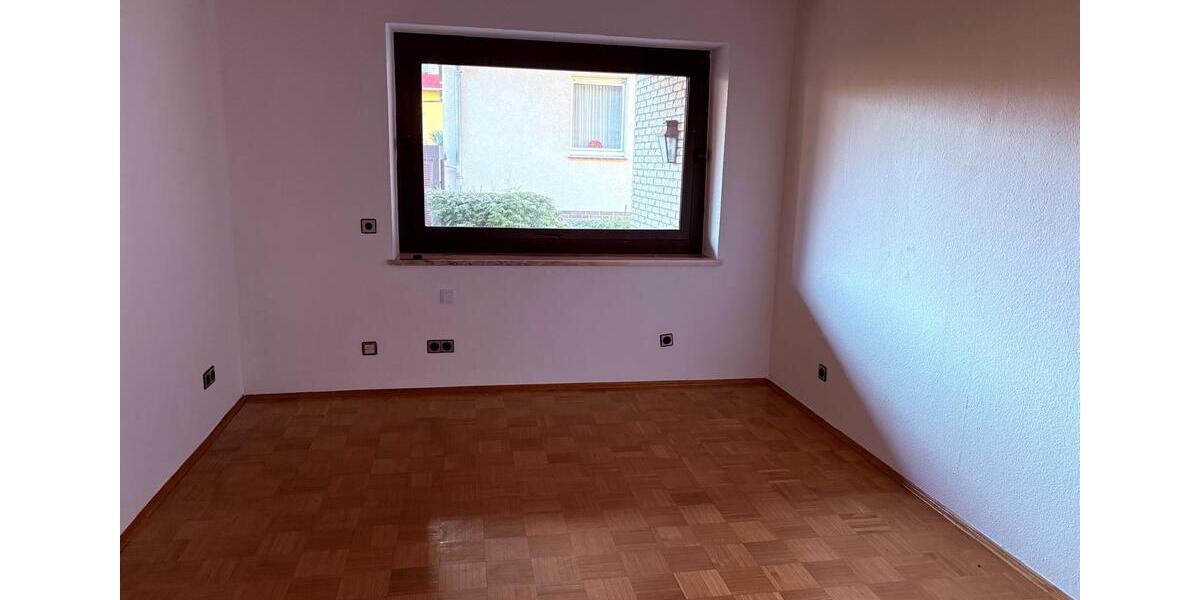 Terrassenwohnung Göttingen - 5 Zimmer, 150 m&sup2;, 1.800&euro; | Angebot:25309955