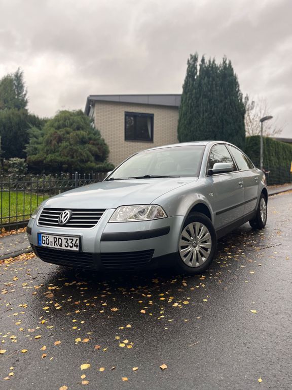 VW Passat 154.000 km 2.300 € Göttingen 37085