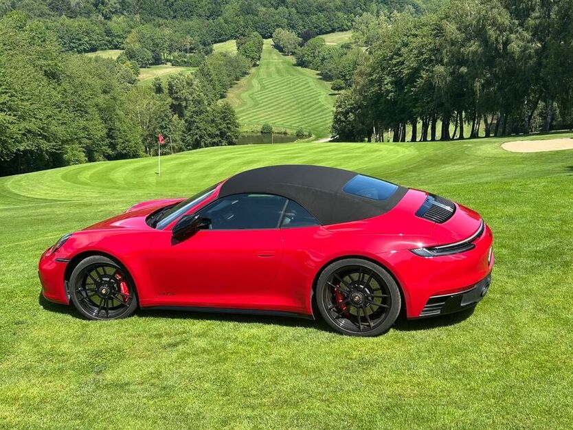 992