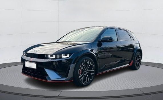 Hyundai IONIQ 5 3.970 km 57.499 € Göttingen 37077