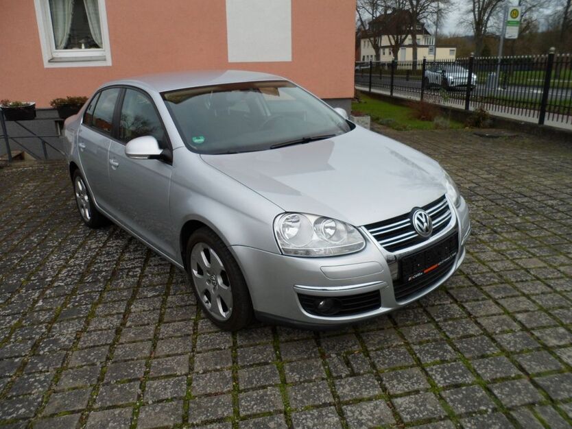 VW Jetta 110.690 km 7.290 € Northeim 37154