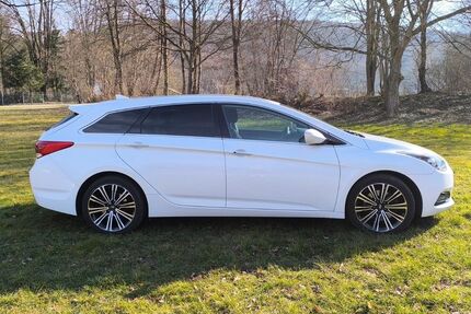 Hyundai i40 115.000 km 11.980 &euro; Hann. Münden 34346