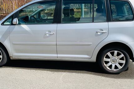 VW Touran 231.000 km 1.999 &euro; Bad Sooden Allendorf 37242