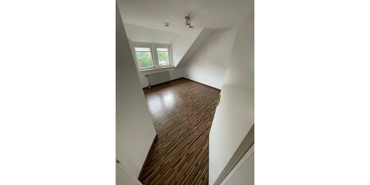 Maisonettenwohnung Dransfeld - 4 Zimmer, 120 m&sup2;, 990&euro; | Angebot:25613508