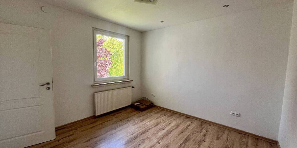 Mehrfamilienhaus, Wohnhaus Katlenburg-Lindau Suterode - 9 Zimmer, 209 m&sup2;, 249.000&euro; | Angebot:26744967
