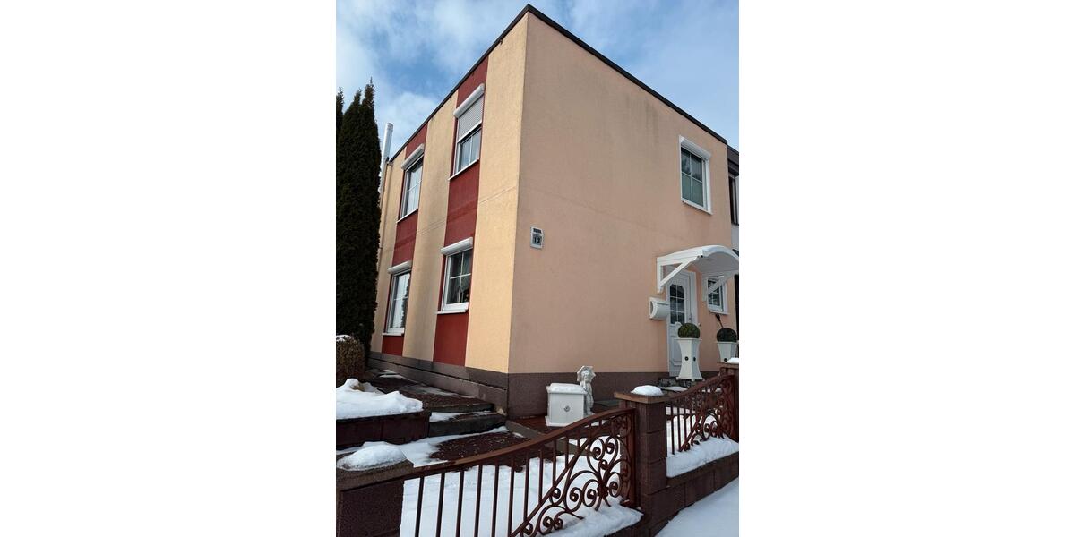 Einfamilienhaus in Top Lage auf Eigentumsgründstück 5 zimmer