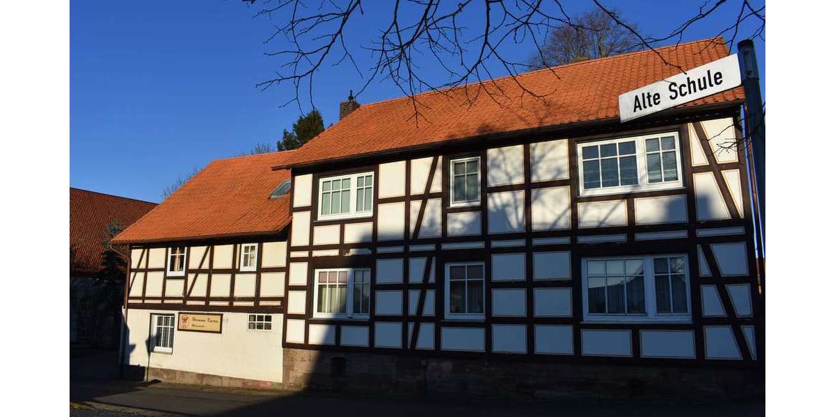 Einfamilienhaus Adelebsen - 8 Zimmer, 157 m&sup2;, 289.000&euro; | Angebot:24843820