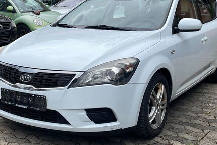 Kia ceed / Ceed 165.000 km 2.790 &euro; Gleichen 37130