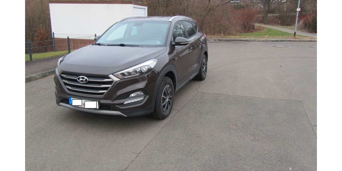 Hyundai TUCSON 52.000 km 13.900 &euro; Hann. Münden 34346