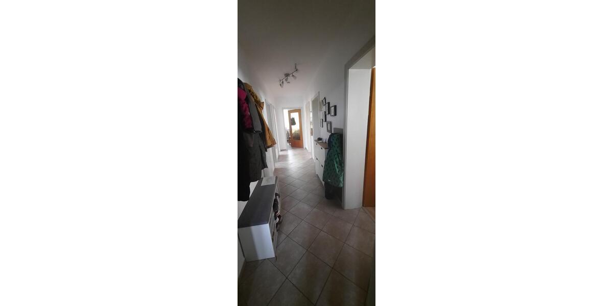 Etagenwohnung Göttingen - 4 Zimmer, 97 m&sup2;, 1.100&euro; | Angebot:26426942