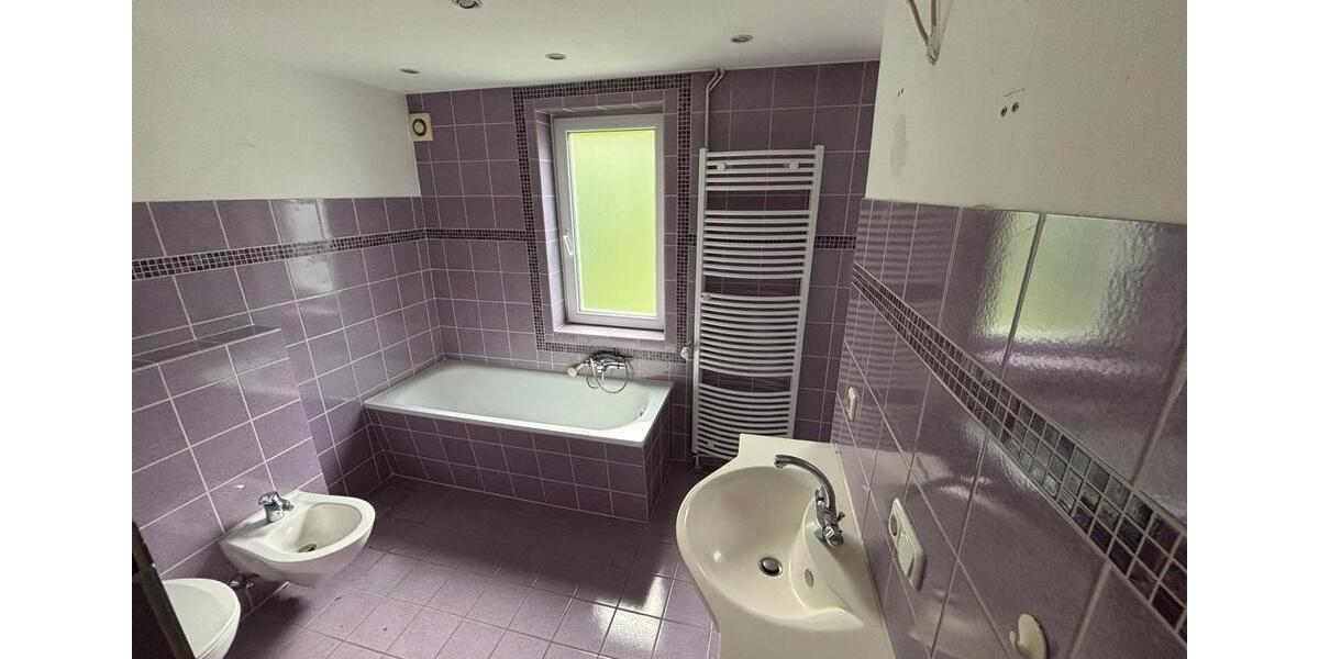 Einfamilienhaus Witzenhausen Blickershausen - 8 Zimmer, 180 m&sup2;, 150.000&euro; | Angebot:26824187