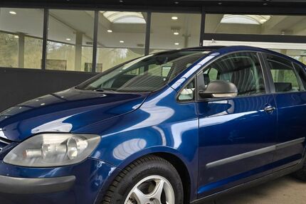 VW Golf 260.000 km 3.950 &euro; Göttingen 37081