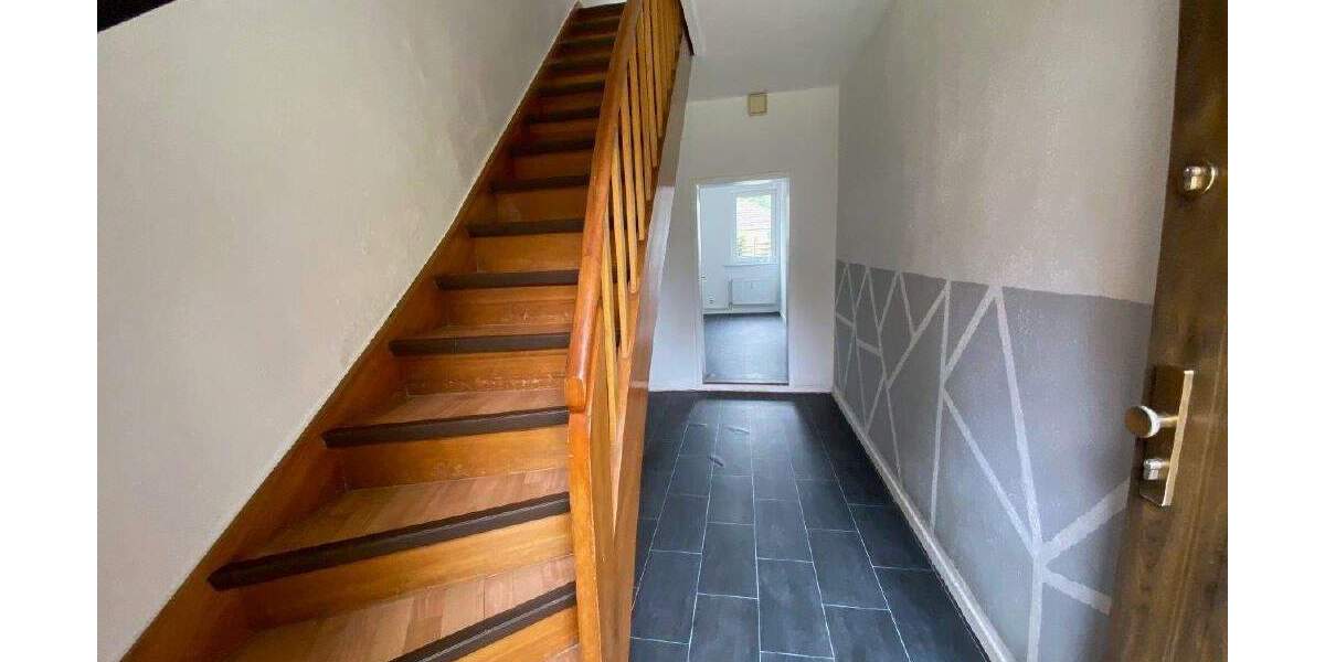 Doppelhaushälfte Göttingen Elliehausen - 7 Zimmer, 144 m&sup2;, 310.000&euro; | Angebot:25729563