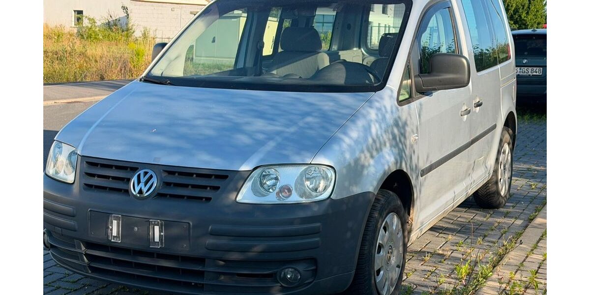 VW Caddy 203.000 km 2.699 &euro; Göttingen 37079