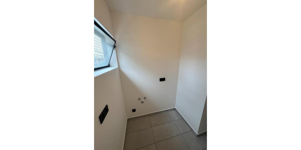 Fachwerkhalle mit 230 m², Büro mit WC & Küche zimmer
