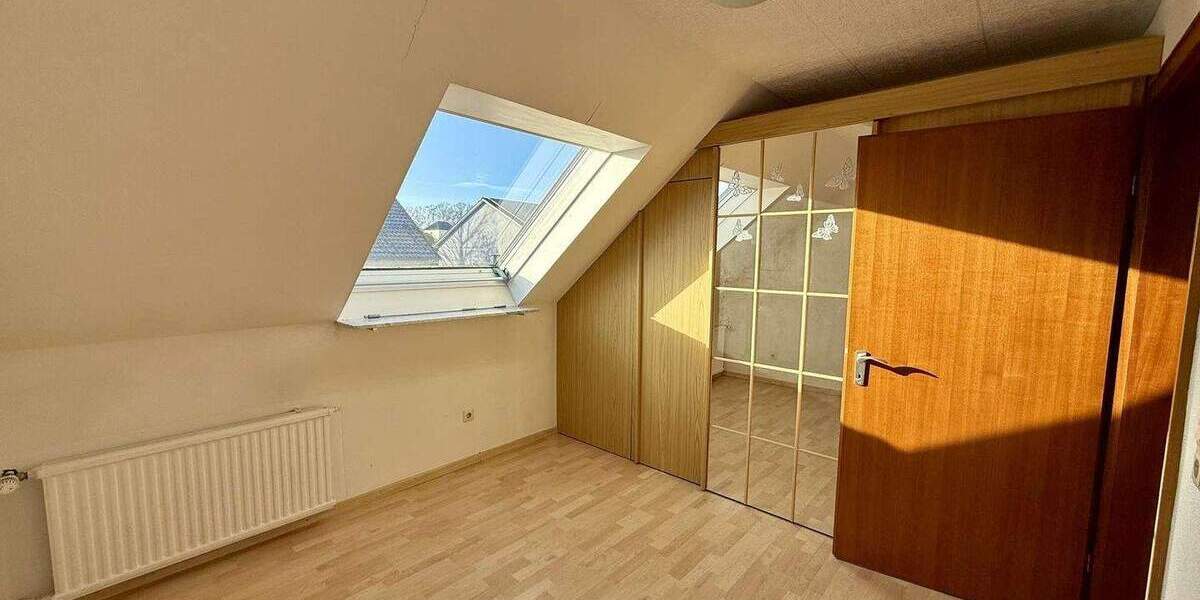 Mehrfamilienhaus, Wohnhaus Bilshausen - 6 Zimmer, 176 m&sup2;, 299.000&euro; | Angebot:25676626