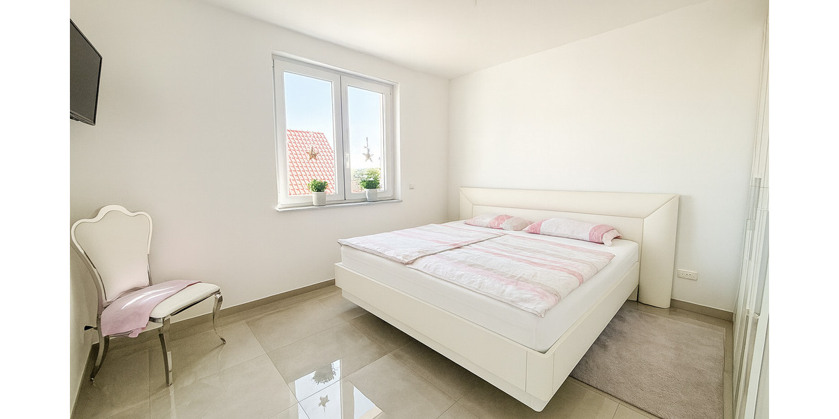 Neubautraum mit Wohlfühlklima - Stilvolles Einfamilienhaus bei Göttingen (Niedernjesa) 8 zimmer