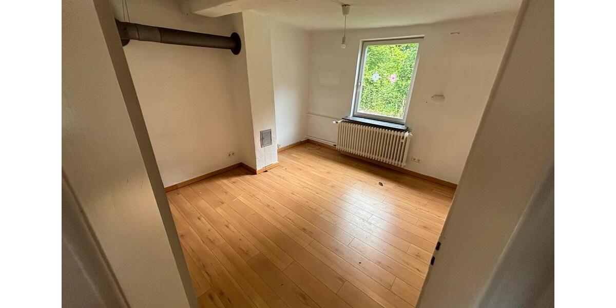 Einfamilienhaus Witzenhausen Blickershausen - 8 Zimmer, 180 m&sup2;, 150.000&euro; | Angebot:26824187