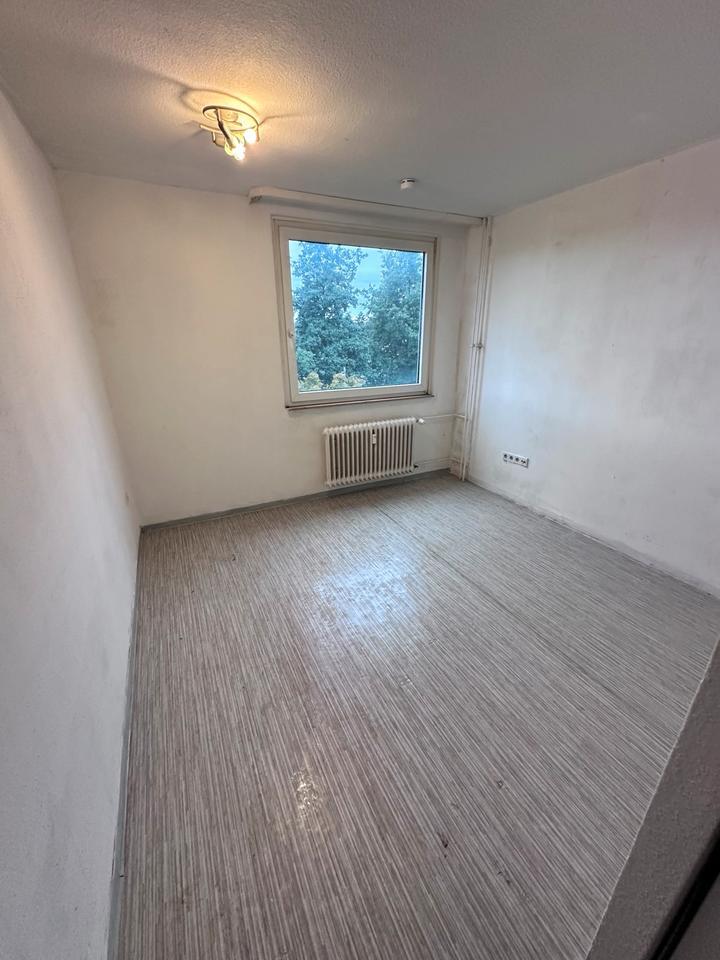1 Zimmer Wohnung ZENTRAL bezugsfrei AB SOFORT