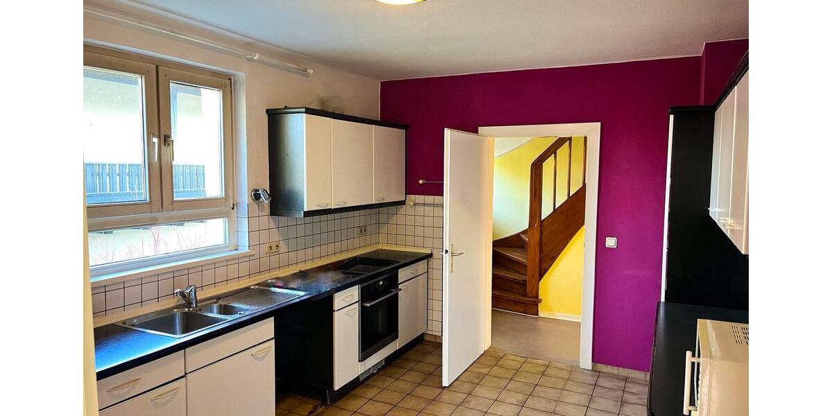 Einfamilienhaus Witzenhausen - 10 Zimmer, 220 m&sup2;, 220.000&euro; | Angebot:26162367