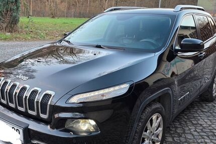 Jeep Cherokee 166.200 km 12.300 &euro; Göttingen 37081