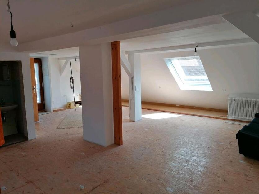 Haus mit Potenzial zu verkaufen, provisionsfrei !!!