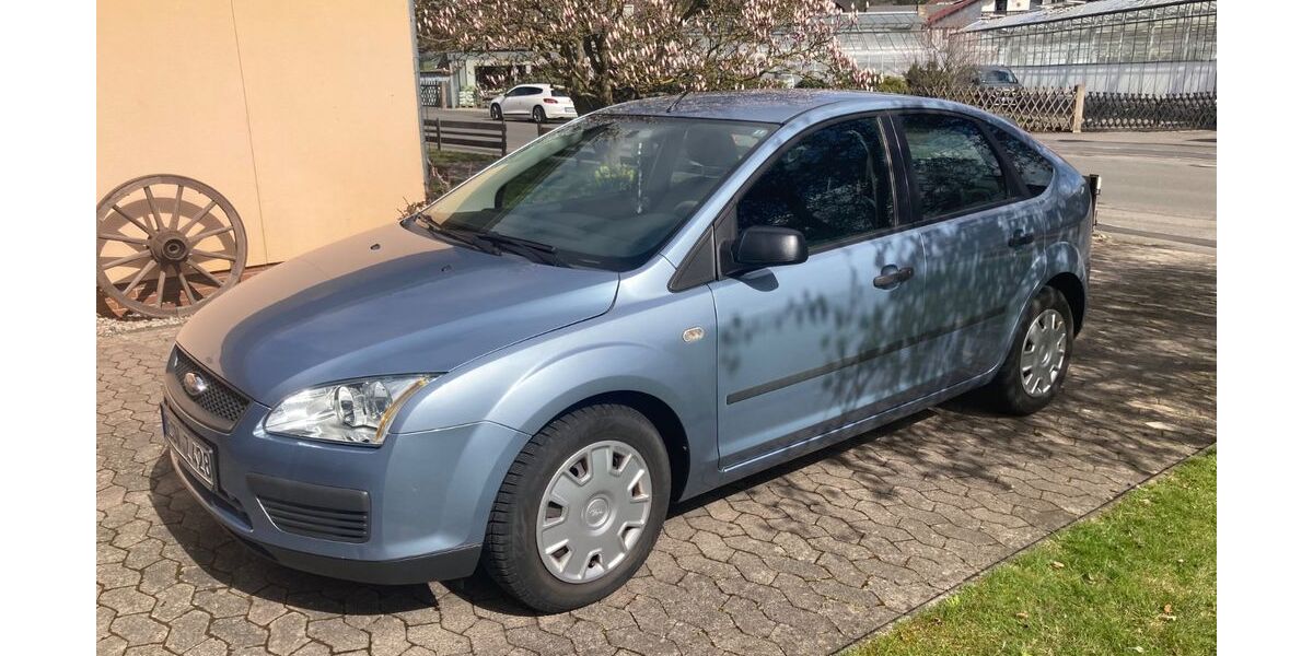Ford Focus 97.450 km 3.000 &euro; Bad Sooden-Allendorf 37242