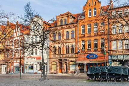 Teilvermietet: Historisches MFH mit großem Potenzial - 4 WE & Gewerbefläche in zentraler Lage 1 zimmer