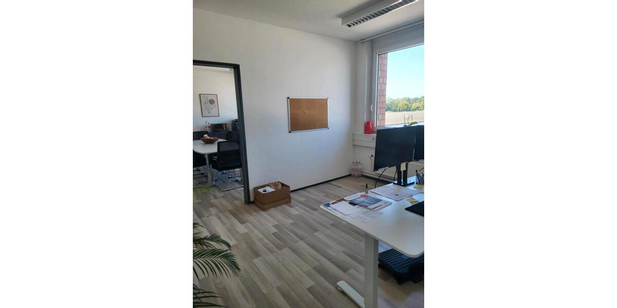 Büroräume in Göttingen . Keine Kaution und inklusive 3 Parkplätze zimmer