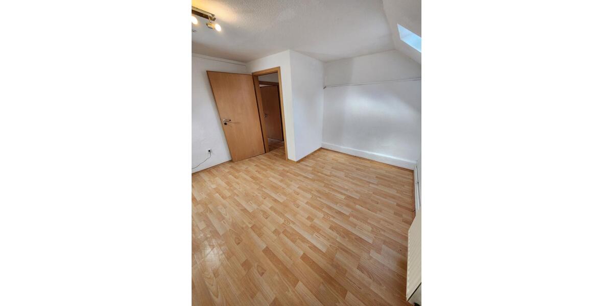 Etagenwohnung Göttingen Oststadt - 5 Zimmer, 107 m&sup2;, 1.250&euro; | Angebot:26492063