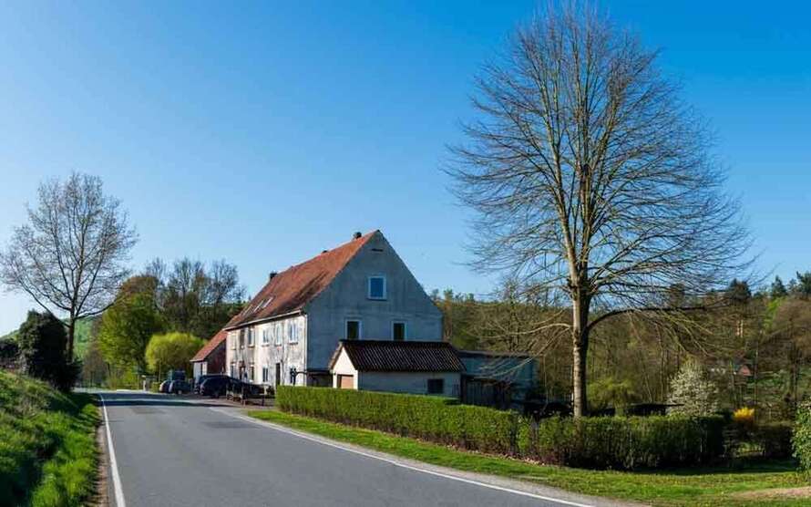 Haus zum Kaufen in Bodenfelde 125.000 € 174 m²