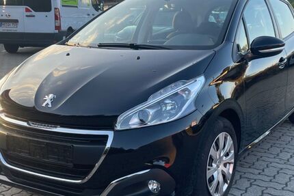 Peugeot 208 33.152 km 8.990 &euro; Göttingen 37081