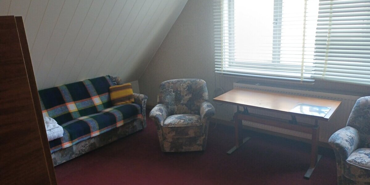 Wesertal-OT, Zweifamilienhaus + Gewerbe 10 zimmer