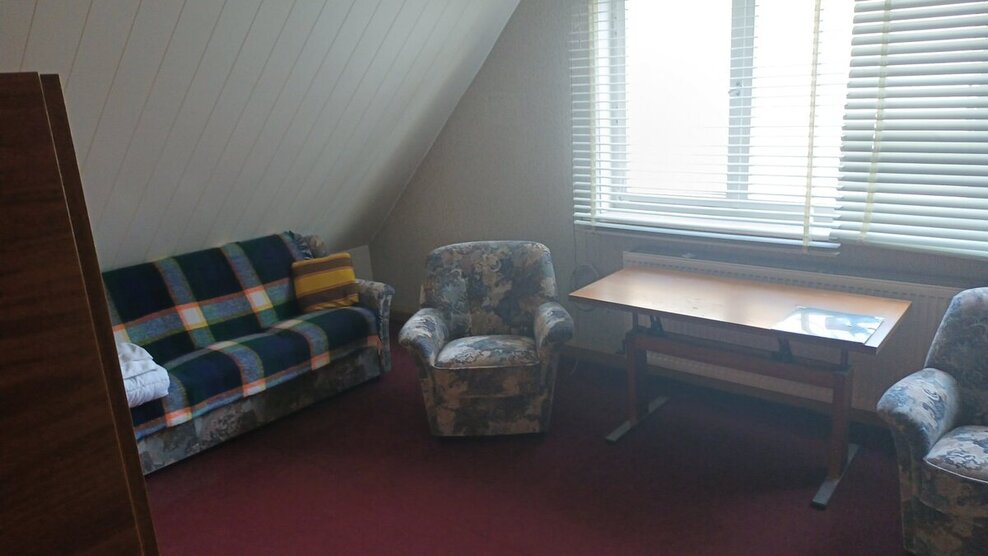 Wesertal-OT, Zweifamilienhaus + Gewerbe 10 zimmer