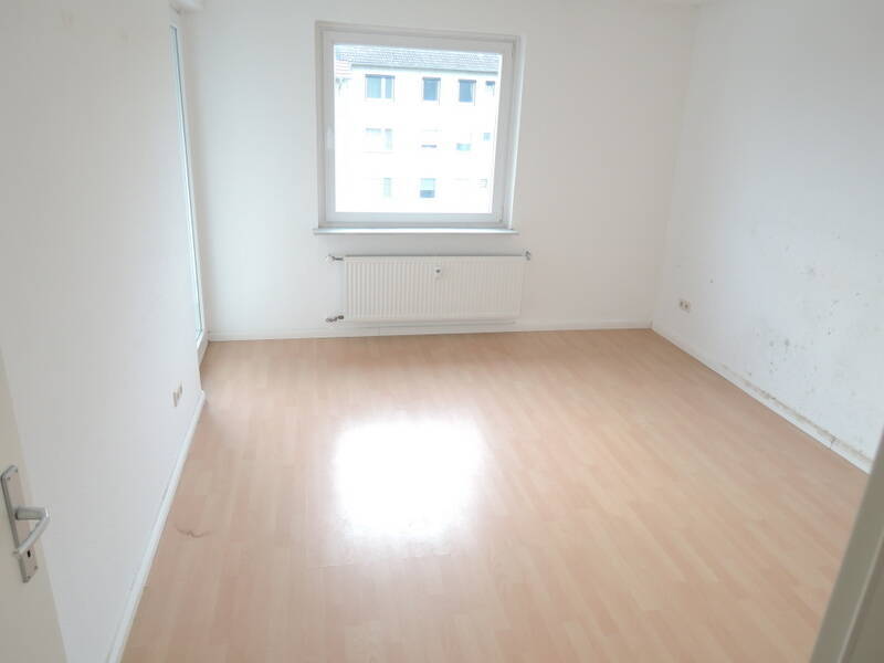 Wohnung mit Ausblick, Helle Etagenwohnung mit Balkon am oberen Sultmer