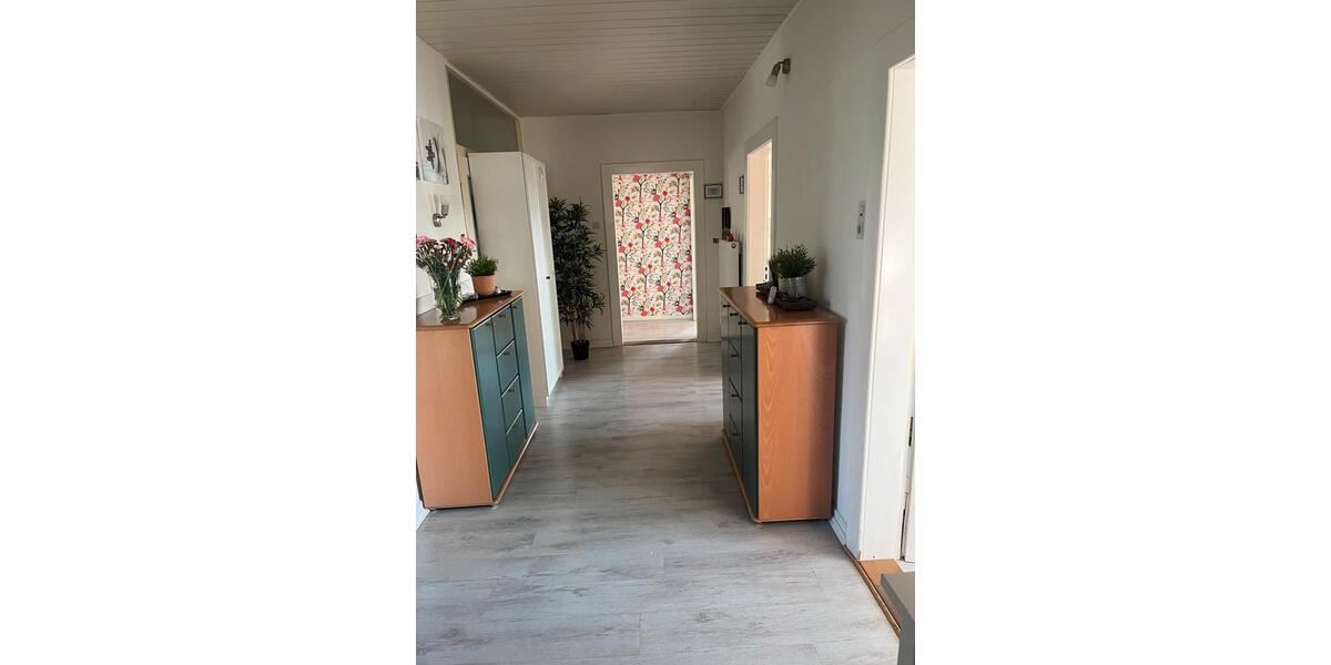 Erdgeschoßwohnung Friedland - 4 Zimmer, 120 m&sup2;, 150&euro; | Angebot:26090975