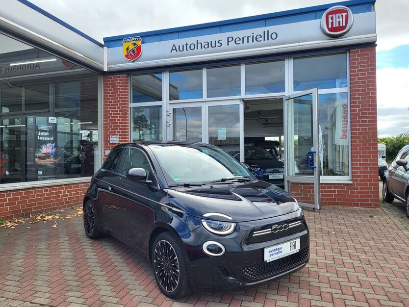 Fiat 500e 5.821 km 28.990 € Göttingen 37077