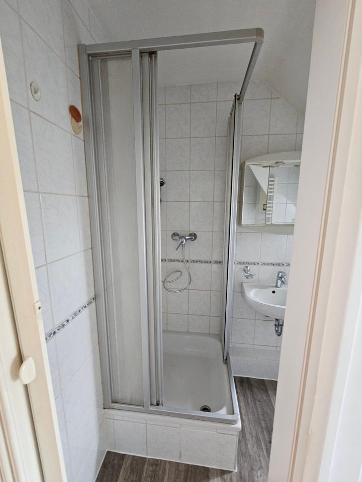 2-Zi. Whg. 47 qm DG in Nom Akazienstr ab 1.11.25 zu vermieten