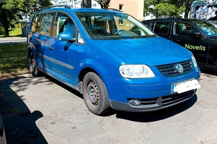 VW Touran 147.000 km 1.800 &euro; Göttingen 37081
