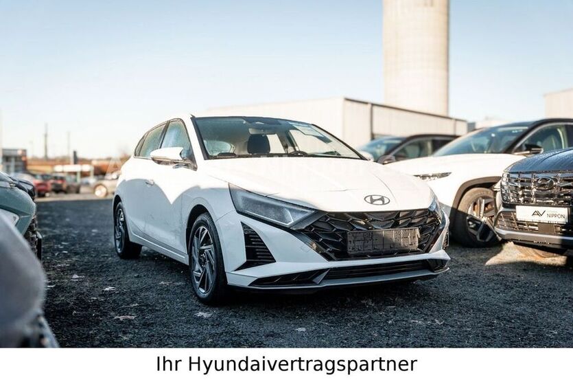 i20