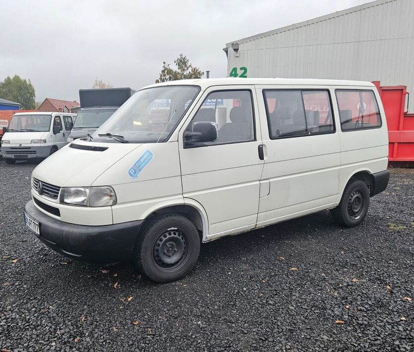 VW T4 Caravelle 321.000 km 4.399 € Göttingen 37075