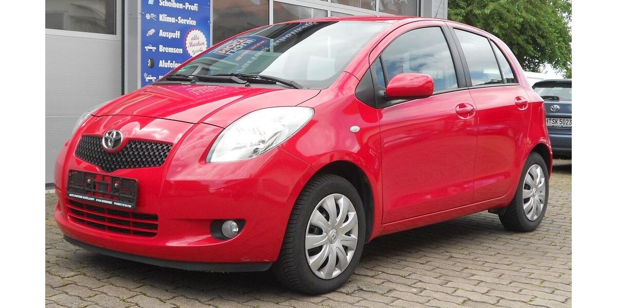 Toyota Yaris 44.000 km 5.670 € Bodensee bei Göttingen 37434