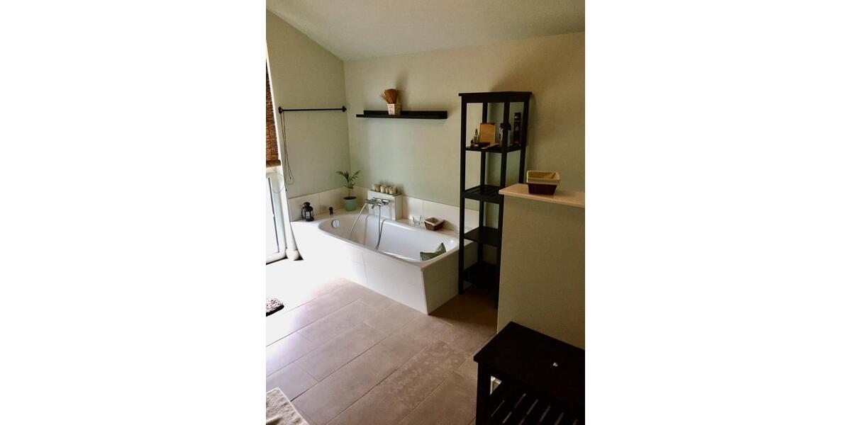 Etagenwohnung Hann. Münden - 5 Zimmer, 150 m&sup2;, 350&euro; | Angebot:26329535