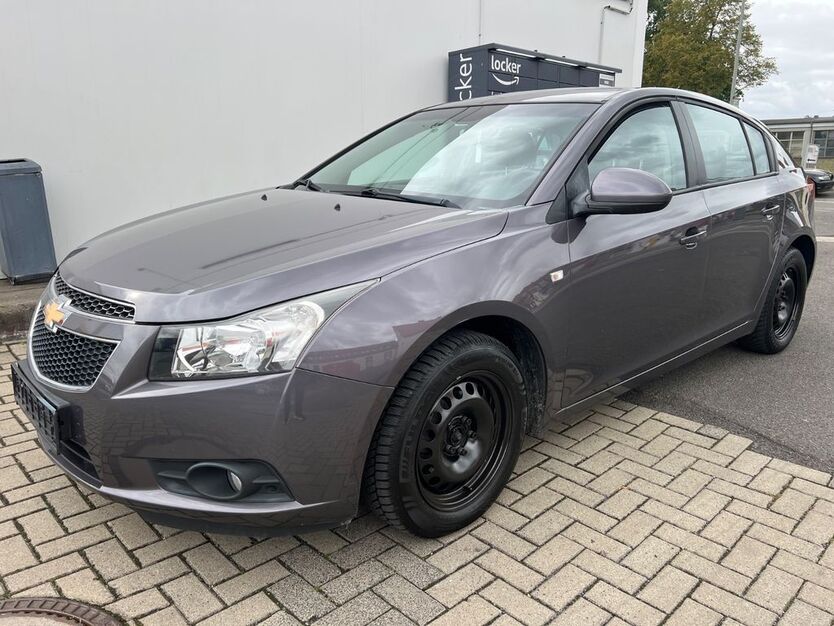 Chevrolet Cruze 95.000 km 5.300 € Göttingen 37079