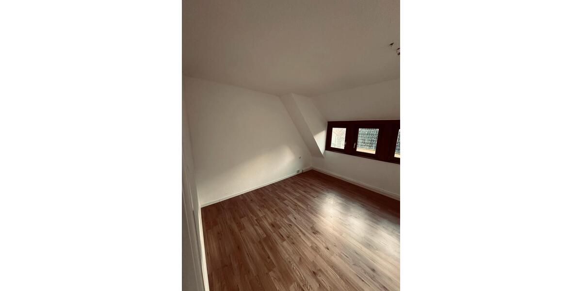 Dachgeschoßwohnung Hann. Münden - 3 Zimmer, 80 m&sup2;, 700&euro; | Angebot:26222880