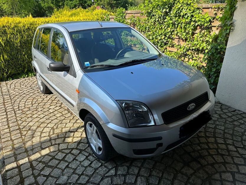 Ford Fusion 88.000 km 2.500 € Jühnde 37127