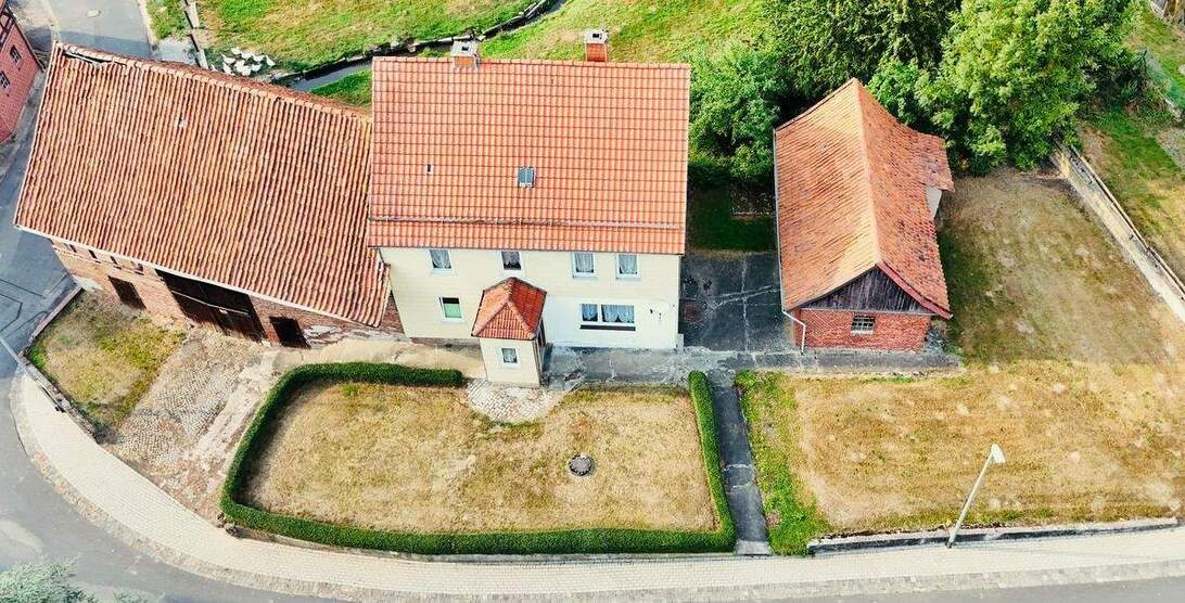 Einfamilien-Fachwerkhaus in Moringen - Großenrode mit Nebengebäuden 5 zimmer