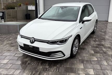 VW Golf 128.954 km 15.295 € Göttingen 37081